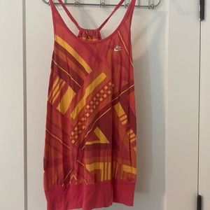 Nike Tank Top | Size Small P